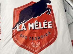 L’Initiateur LA MÊLÉE DES TERROIRS